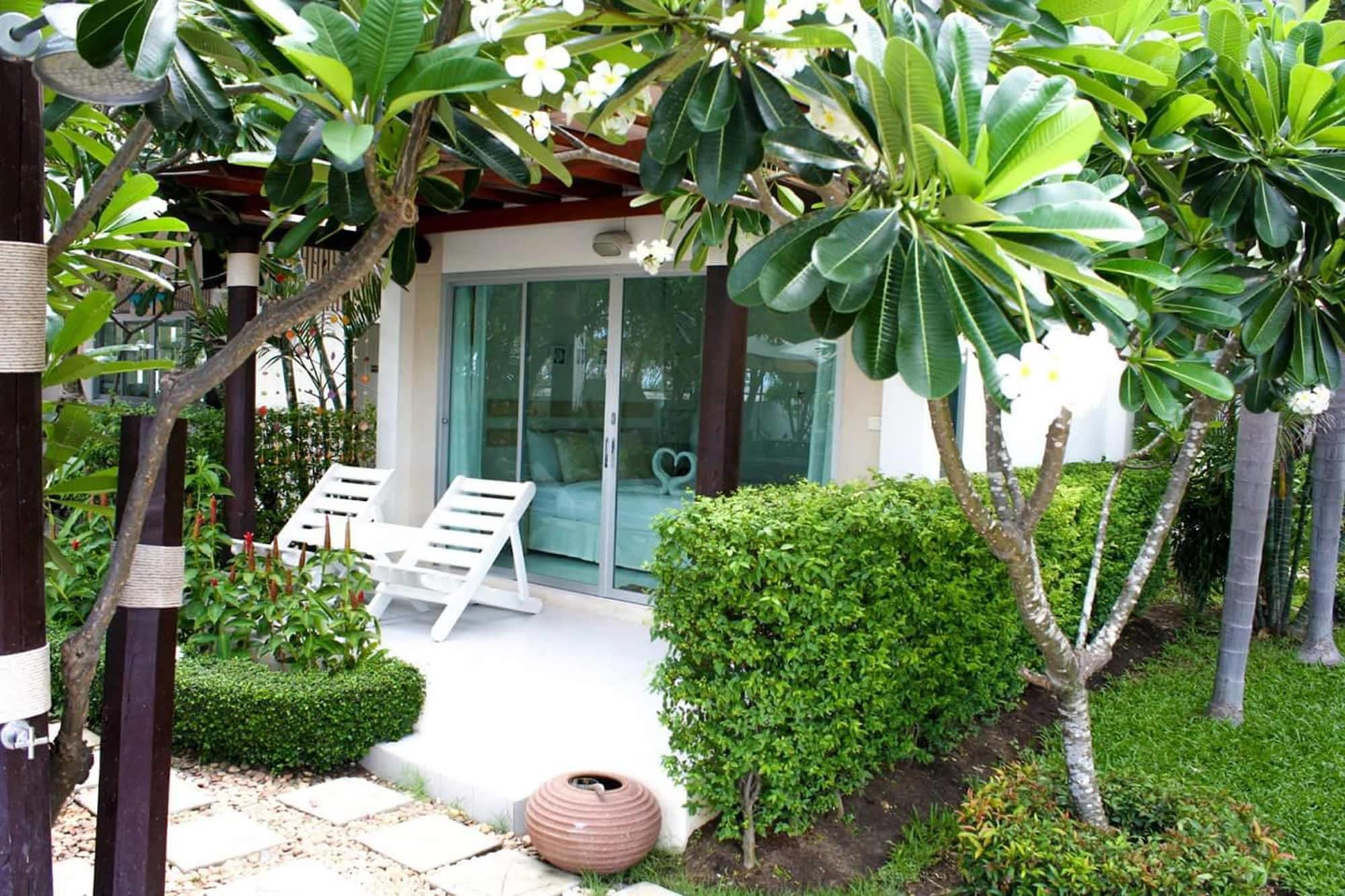 Chez Nous Boutique Resort Haad Chao Samran Zewnętrze zdjęcie