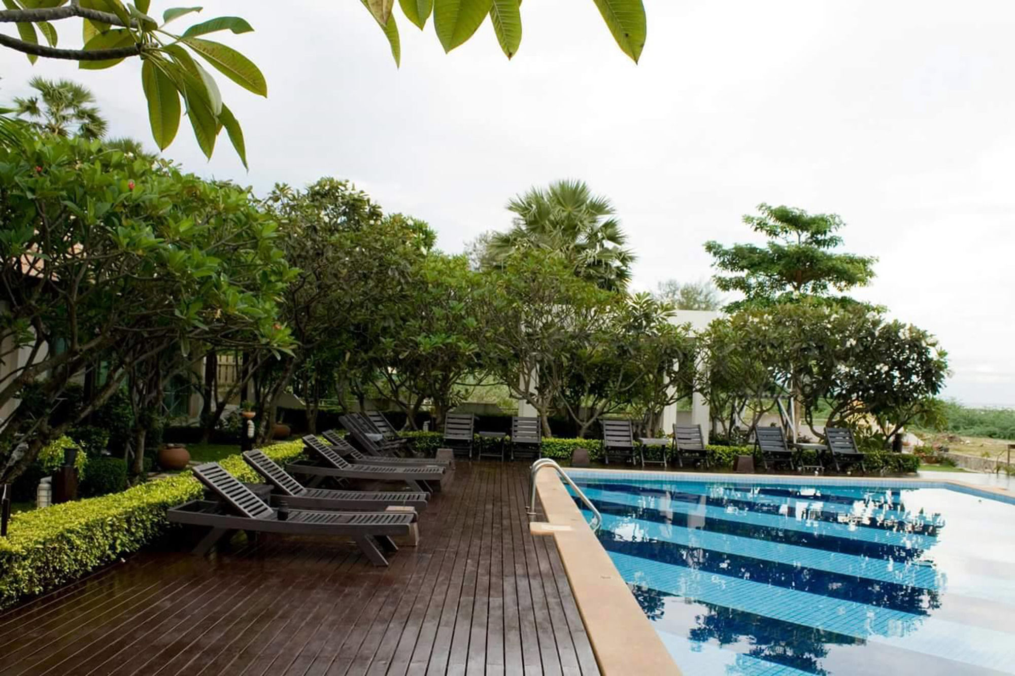 Chez Nous Boutique Resort Haad Chao Samran Zewnętrze zdjęcie