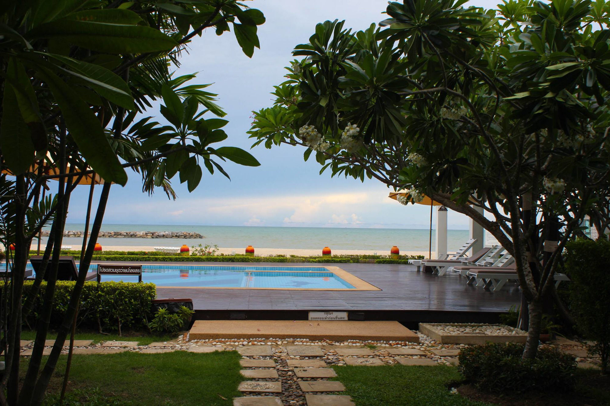 Chez Nous Boutique Resort Haad Chao Samran Zewnętrze zdjęcie