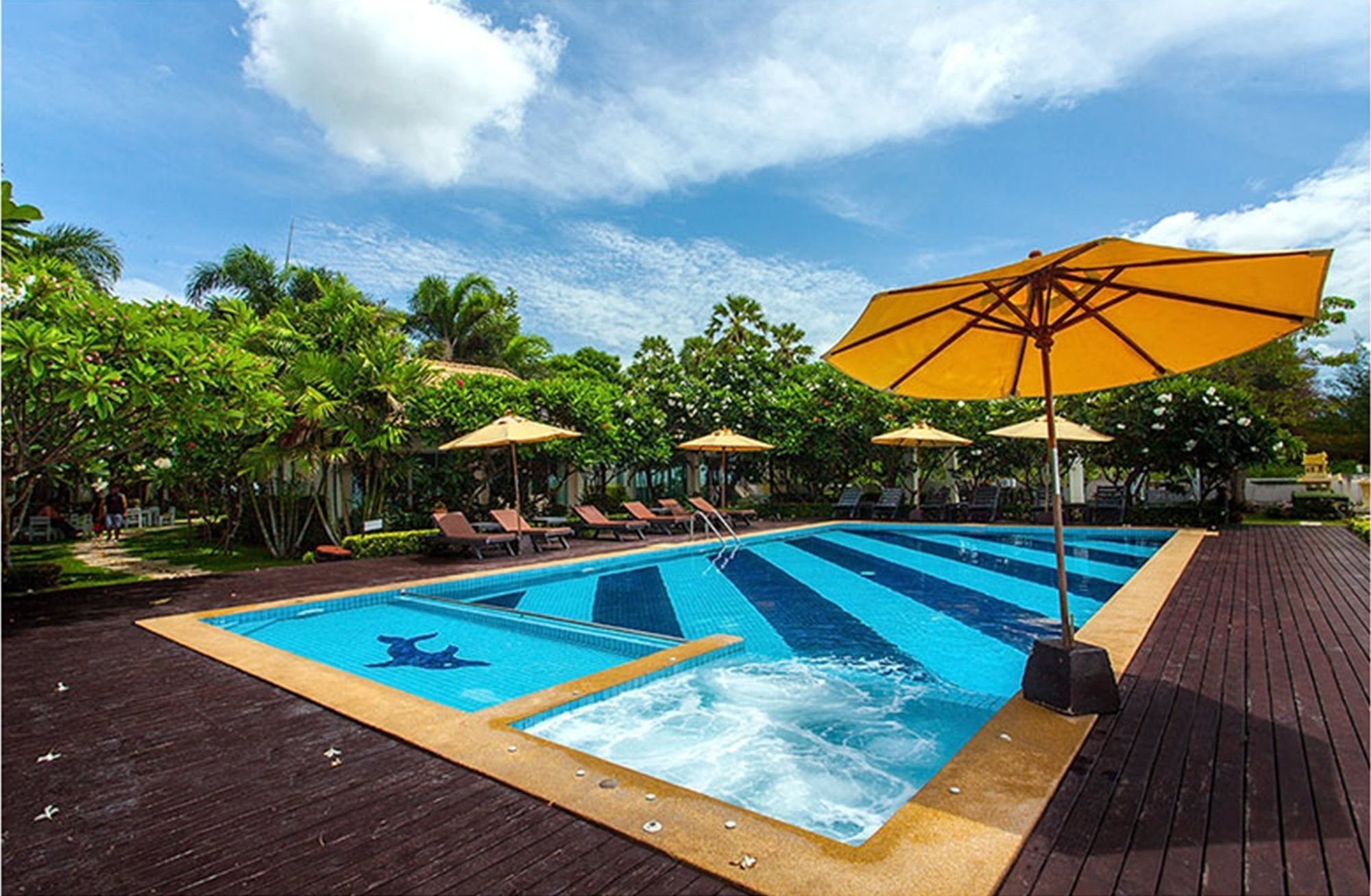 Chez Nous Boutique Resort Haad Chao Samran Zewnętrze zdjęcie